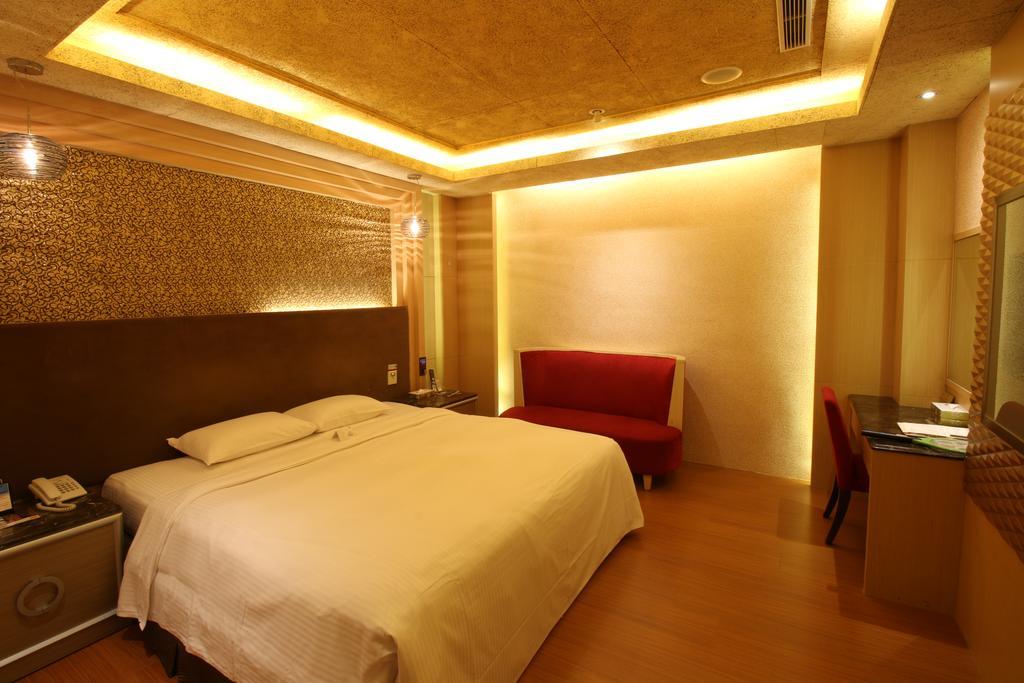 גאושיונג R7 Hotel מראה חיצוני תמונה
