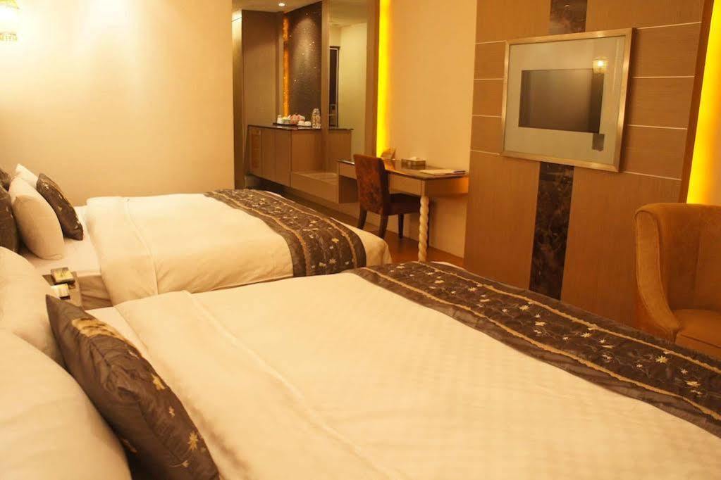 גאושיונג R7 Hotel מראה חיצוני תמונה